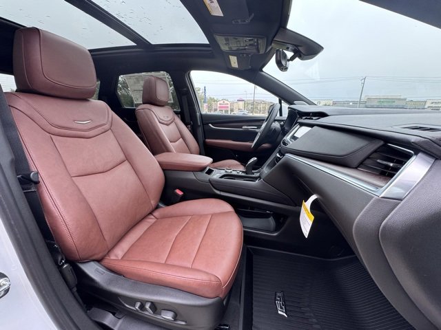 New 2026 Cadillac XT5 Premium Luxury w/ LPO, Floor Liner Package image 13