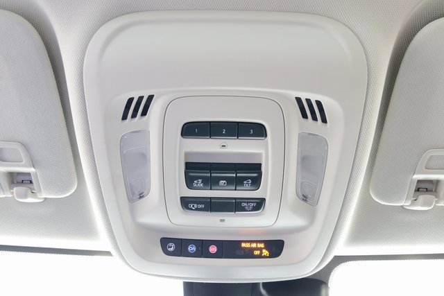 Used 2023 Buick Envision Avenir image 31