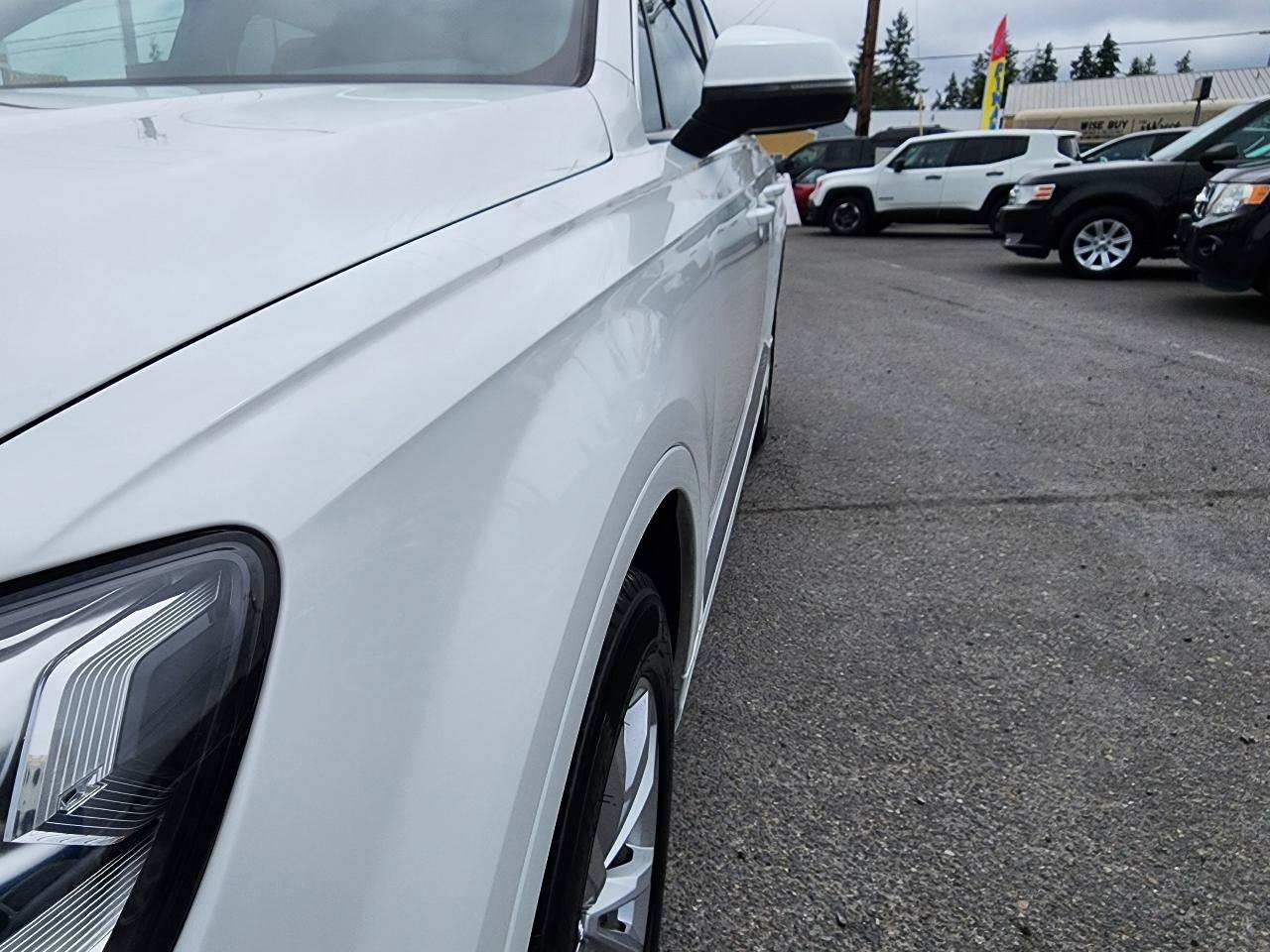 Used 2017 Audi Q7 3.0T Premium AWD/4WD image 37
