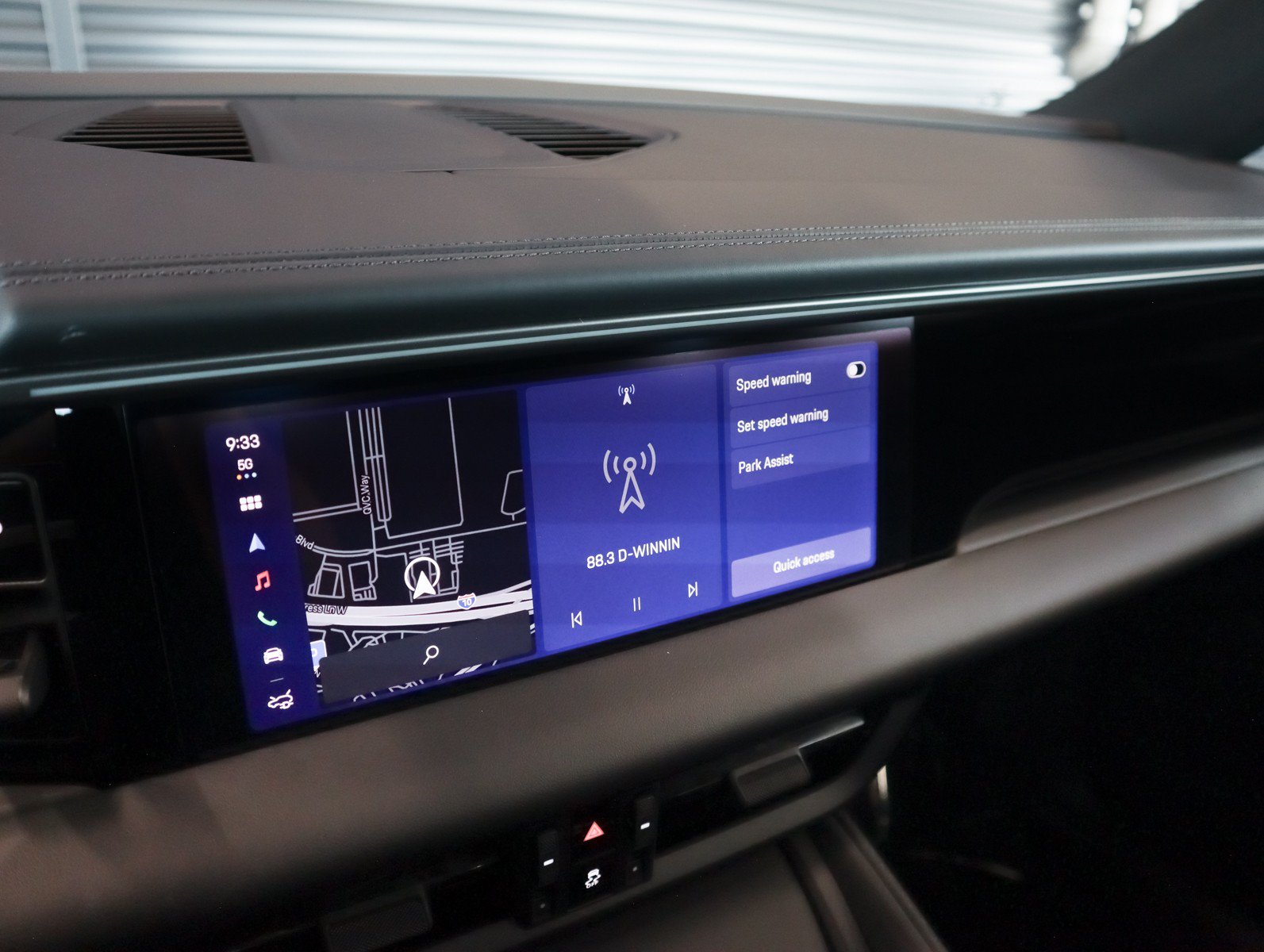 Certified 2026 Porsche Macan Electric RWD image 23