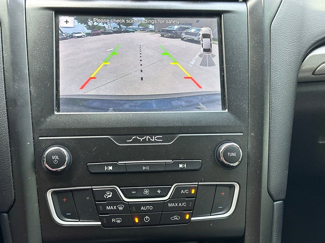 Used 2019 Ford Fusion SE w/ Equipment Group 151A image 31