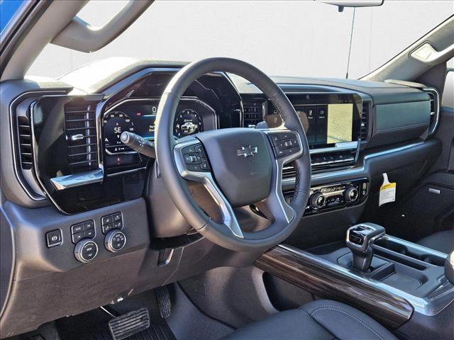 New 2025 Chevrolet Silverado 1500 LT Trail Boss w/ Convenience Package II image 3