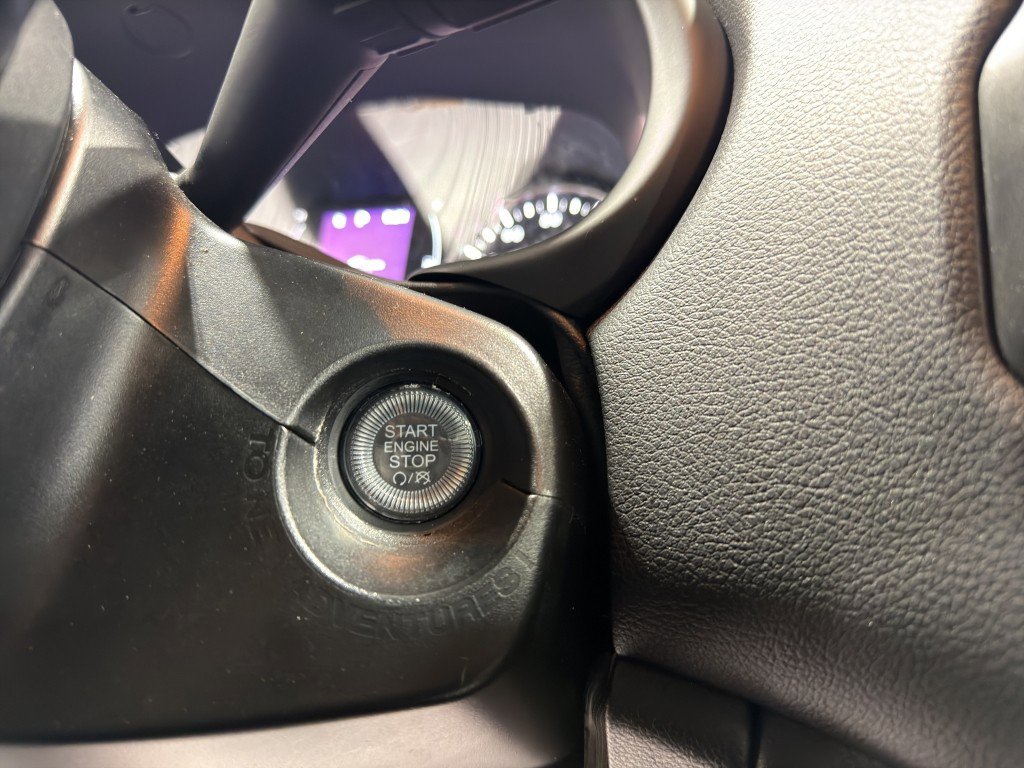 Used 2023 Jeep Renegade Latitude image 38