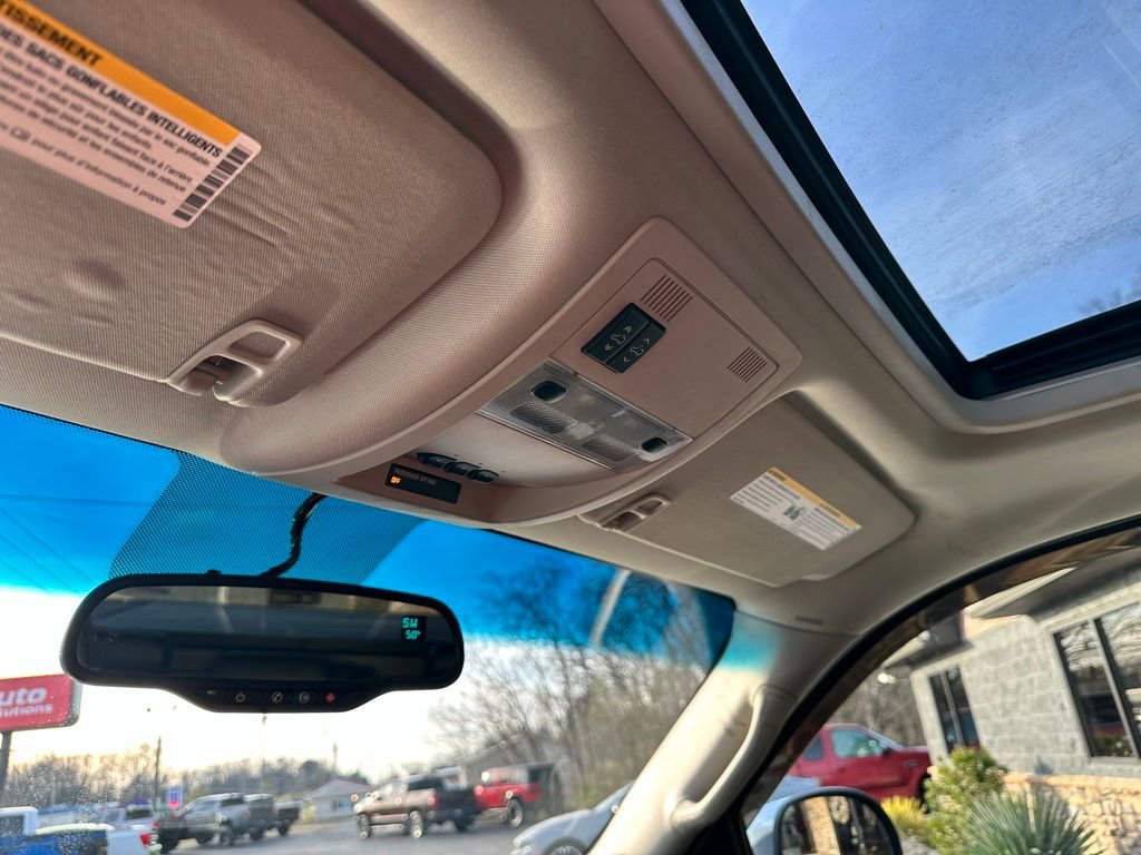 Used 2008 Chevrolet Avalanche LTZ w/ LTZ Preferred Equipment Group AWD/4WD image 18