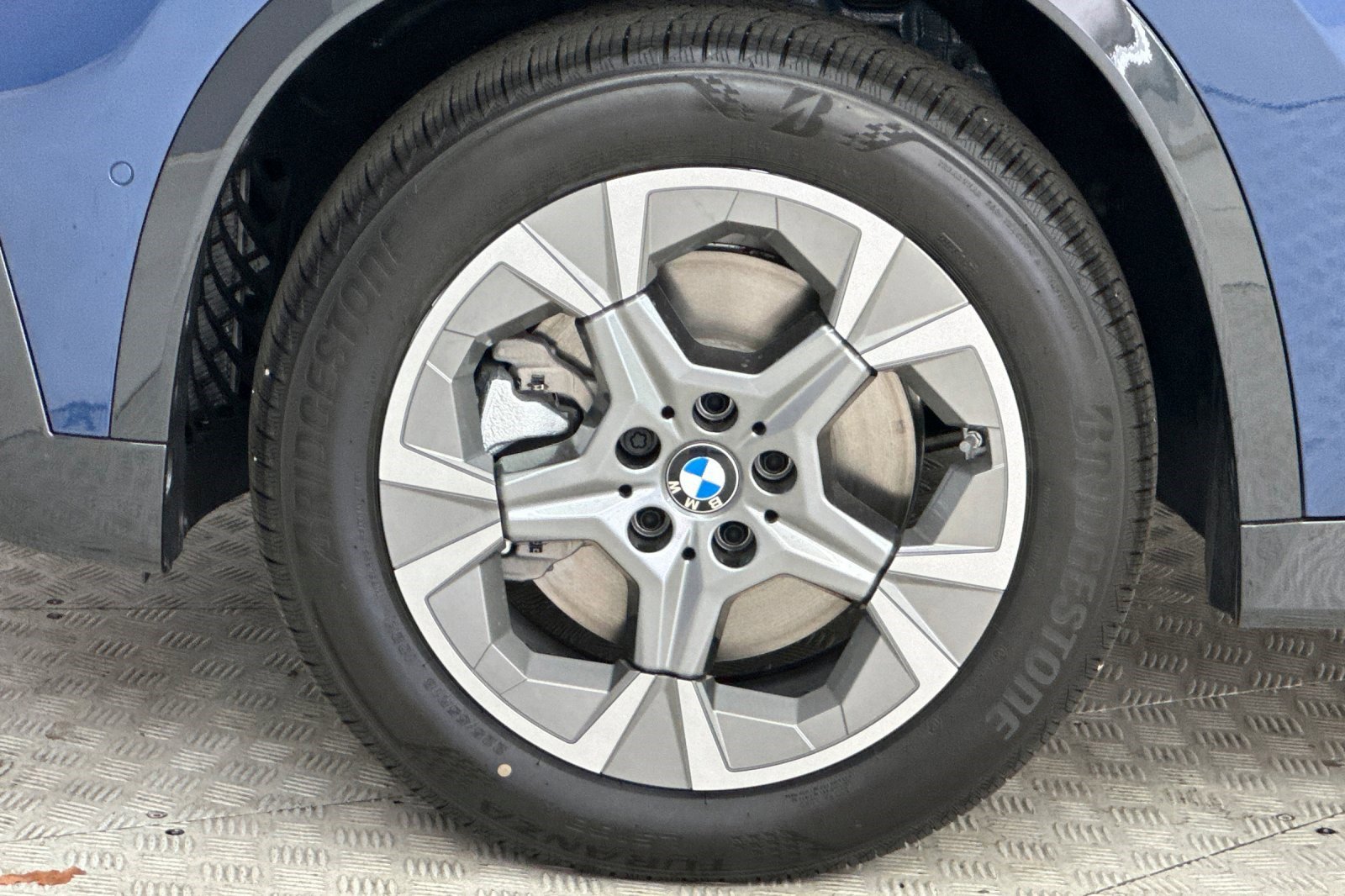 Used 2025 BMW X1 xDrive28i w/ Technology Package image 12