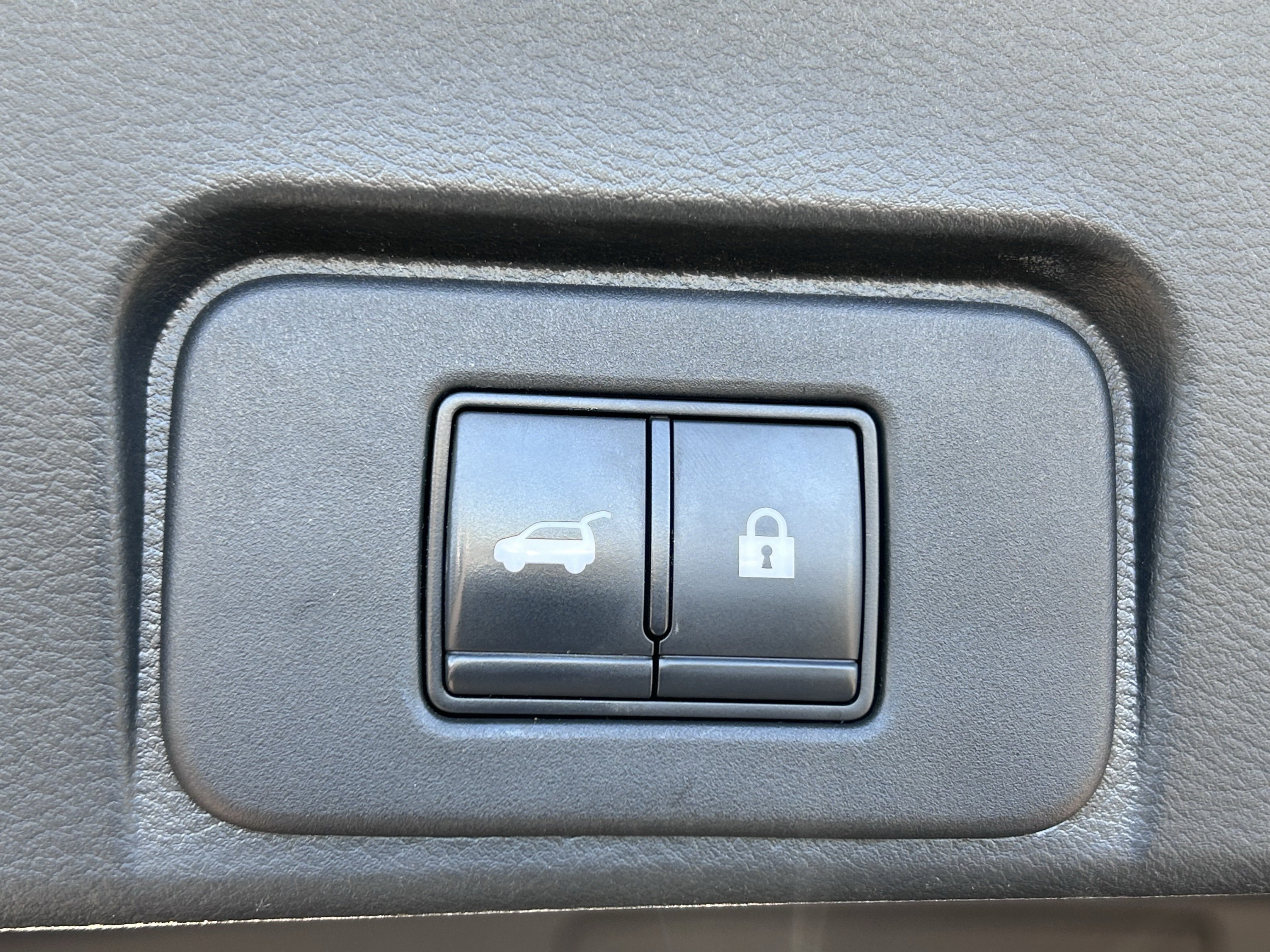 Used 2021 Nissan Rogue SL FWD image 27