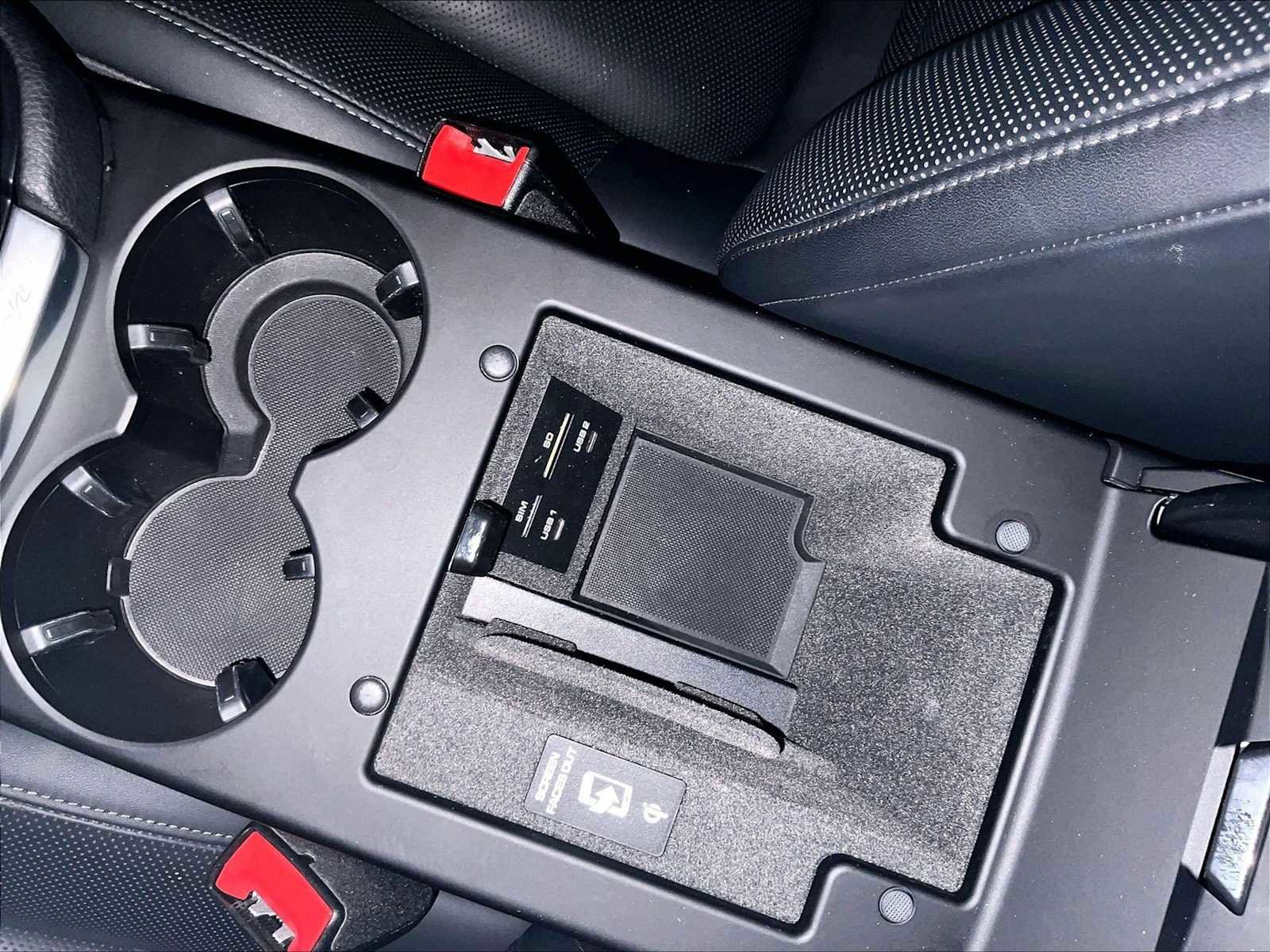 Used 2024 Porsche Macan image 29