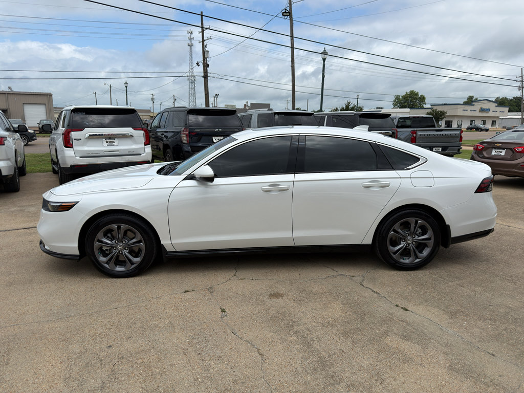 Used 2025 Honda Accord EX-L image 2