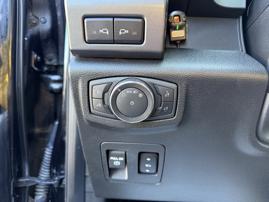 Used 2020 Ford F150 XLT w/ Equipment Group 302A Luxury image 15