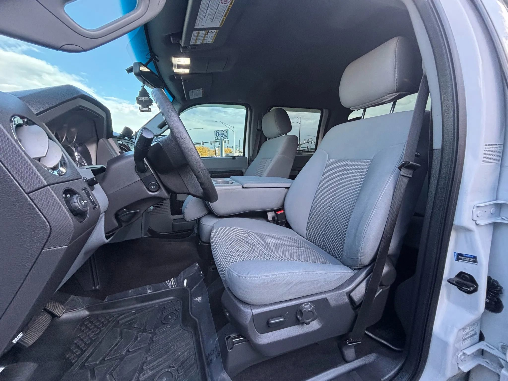 Used 2015 Ford F350 XLT w/ XLT Value Package AWD/4WD image 5