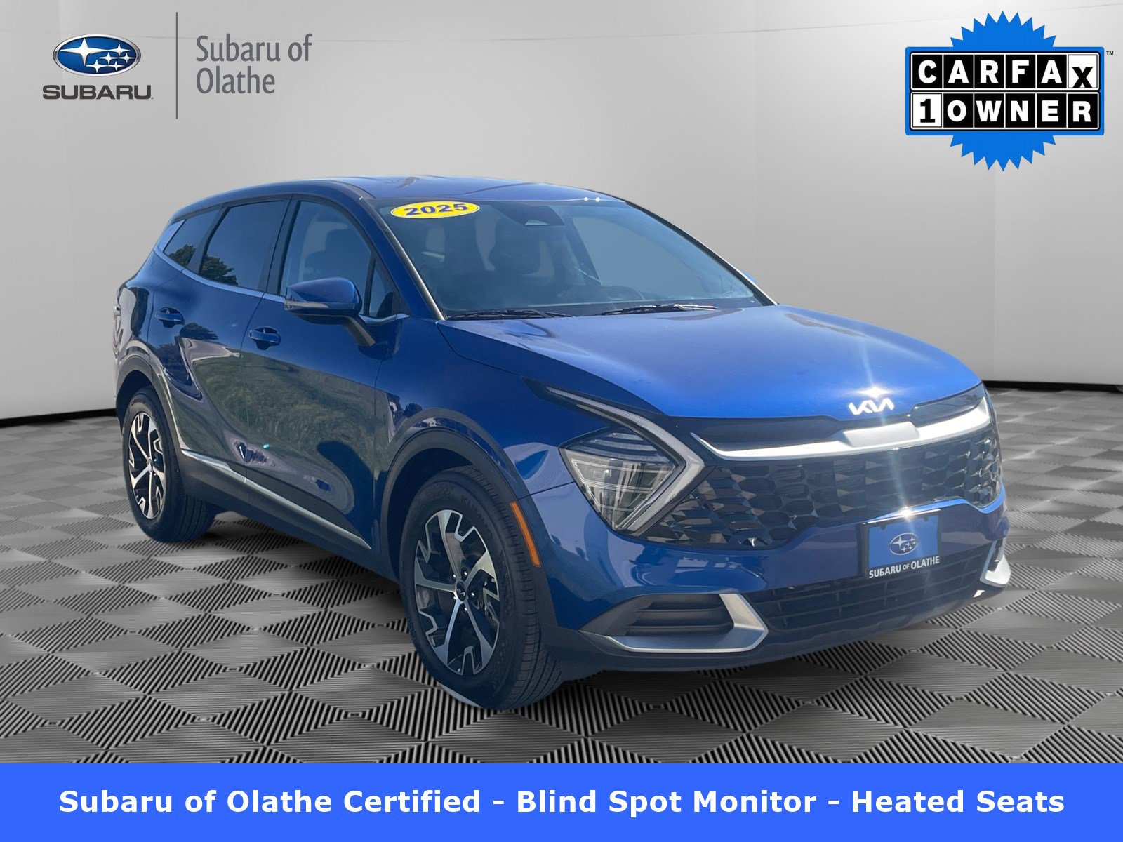 Used 2025 Kia Sportage EX image 1