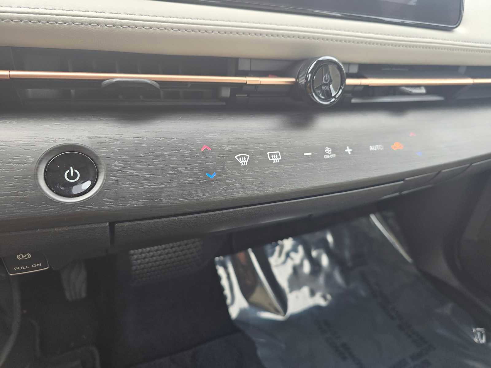 Used 2024 Nissan Ariya FWD image 30