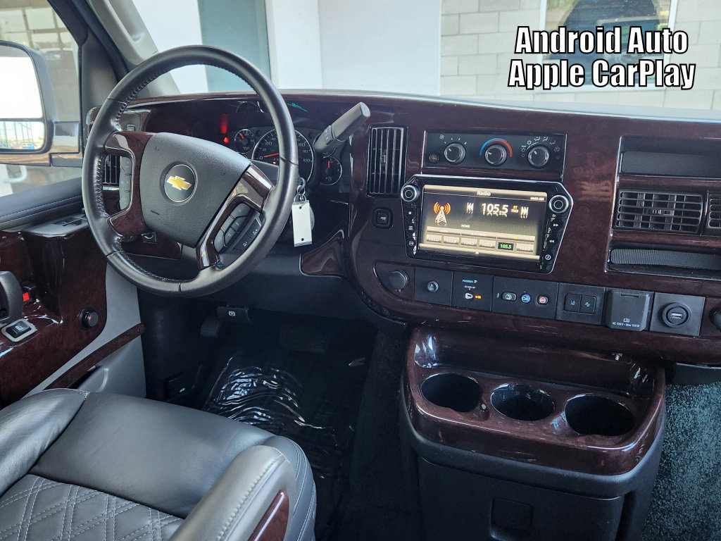 Used 2021 Chevrolet Express 3500 LS w/ Chrome Appearance Package RWD image 9
