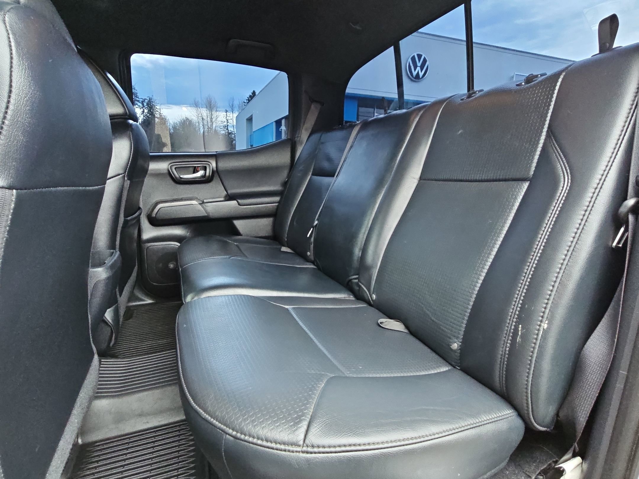 Used 2019 Toyota Tacoma TRD Off-Road image 24