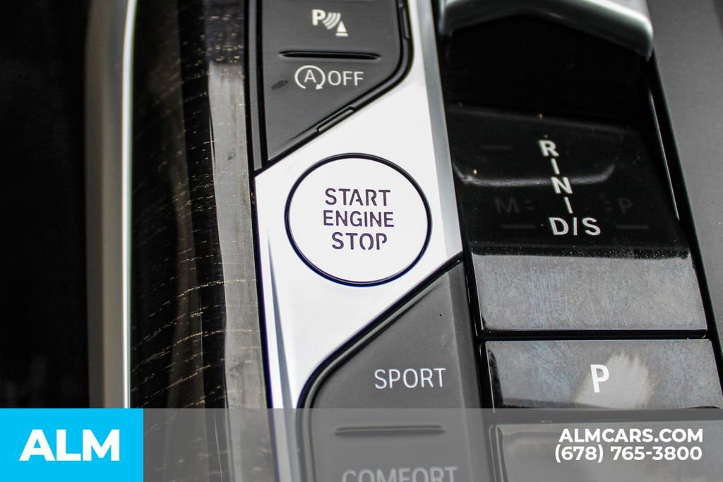 Used 2023 BMW 330i xDrive Sedan w/ Premium Package image 28