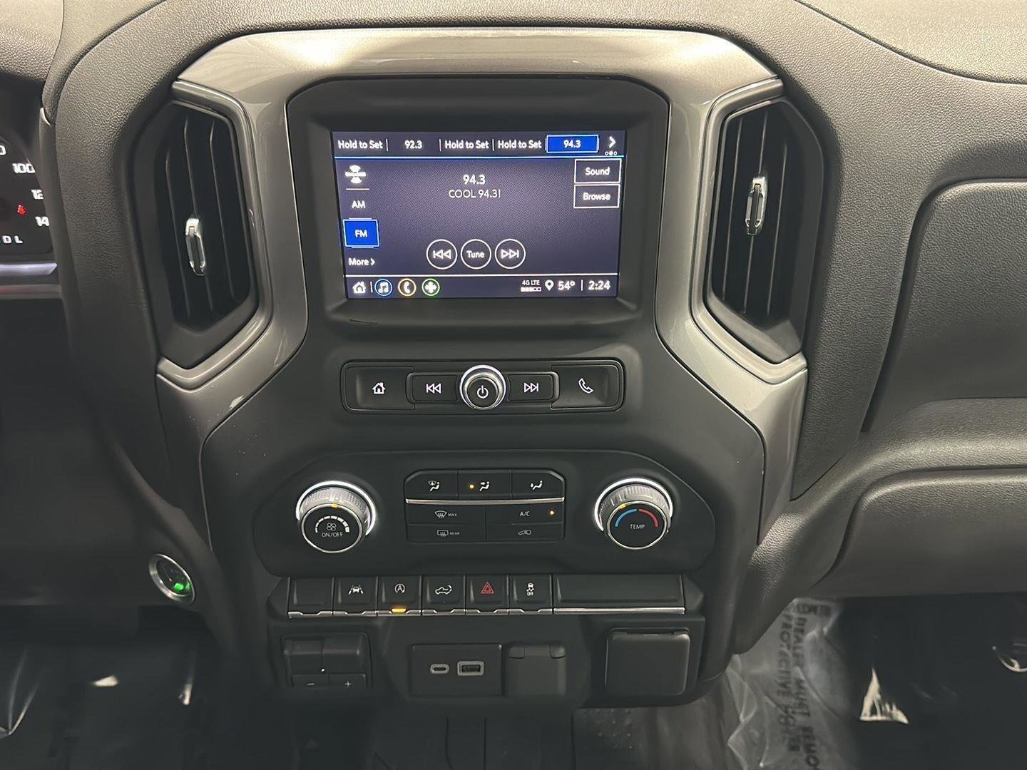 Used 2024 Chevrolet Silverado 1500 Custom image 13