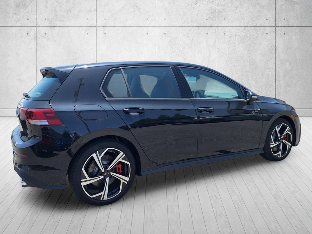 New 2026 Volkswagen GTI SE FWD image 5