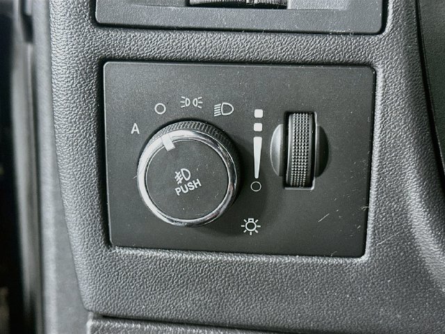 Used 2014 Dodge Challenger R/T Plus RWD image 8