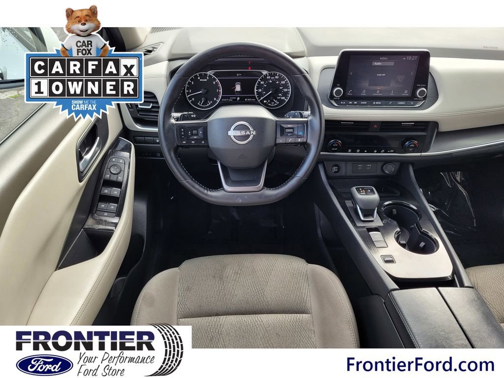 Used 2025 Nissan Rogue SV image 9