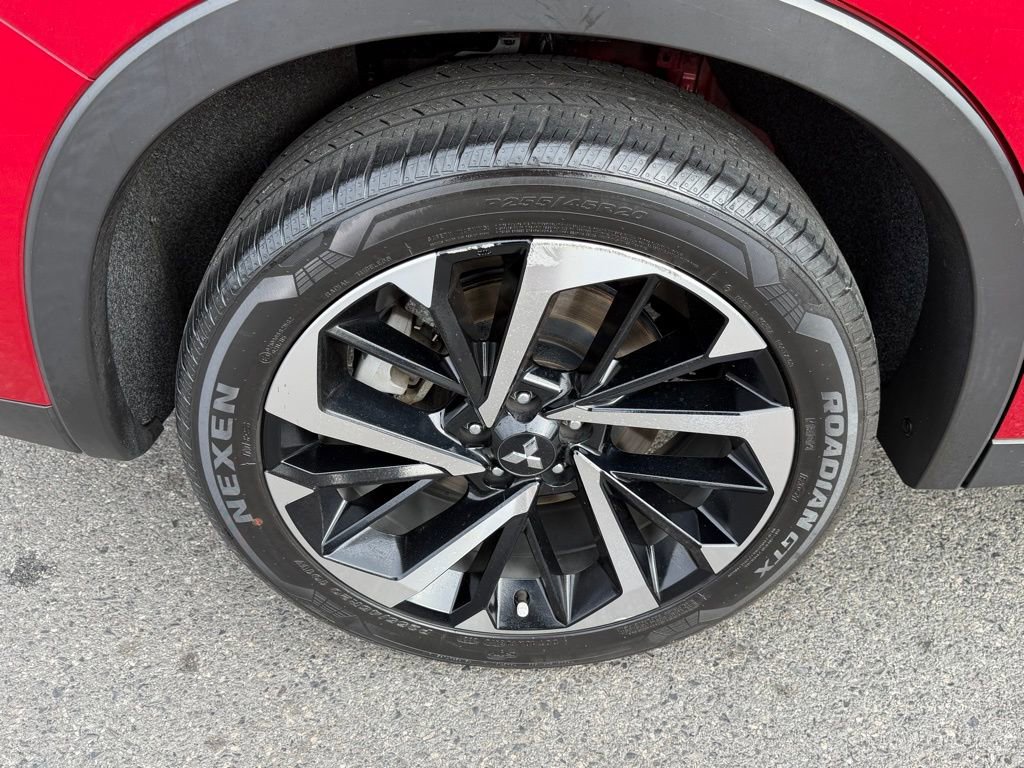 Used 2022 Mitsubishi Outlander ES image 14