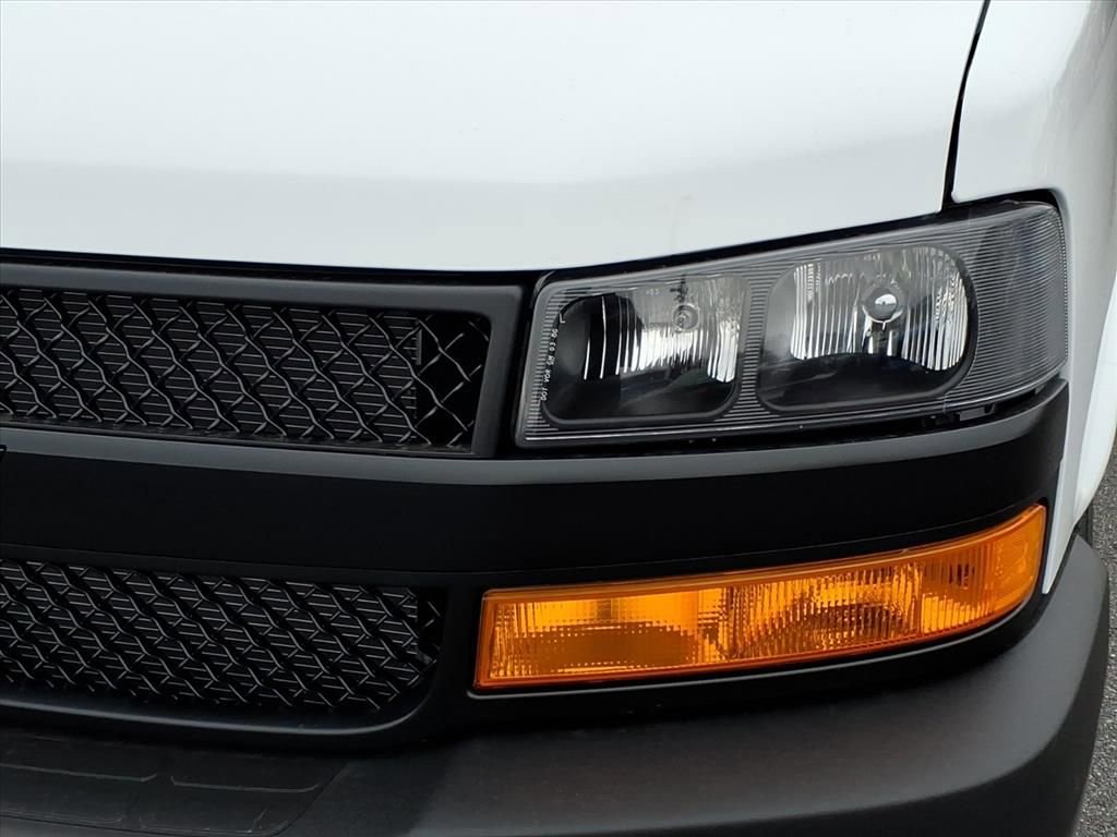 New 2025 Chevrolet Express 2500 w/ Driver Convenience Package image 8