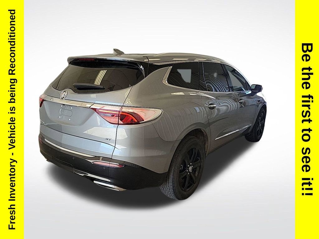 Used 2024 Buick Enclave Essence w/ Experience Buick Package image 3