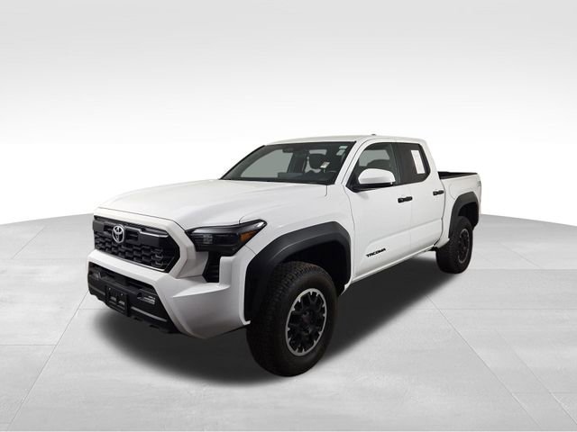 Used 2024 Toyota Tacoma TRD Off-Road AWD/4WD image 2