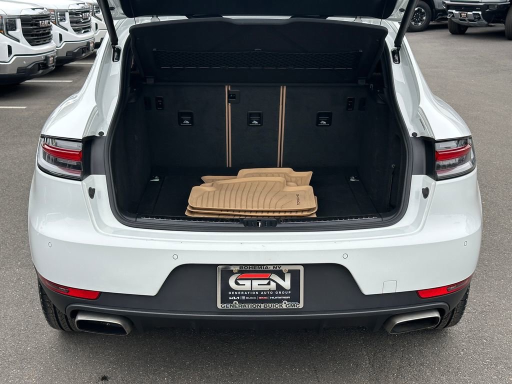 Used 2019 Porsche Macan AWD/4WD image 36