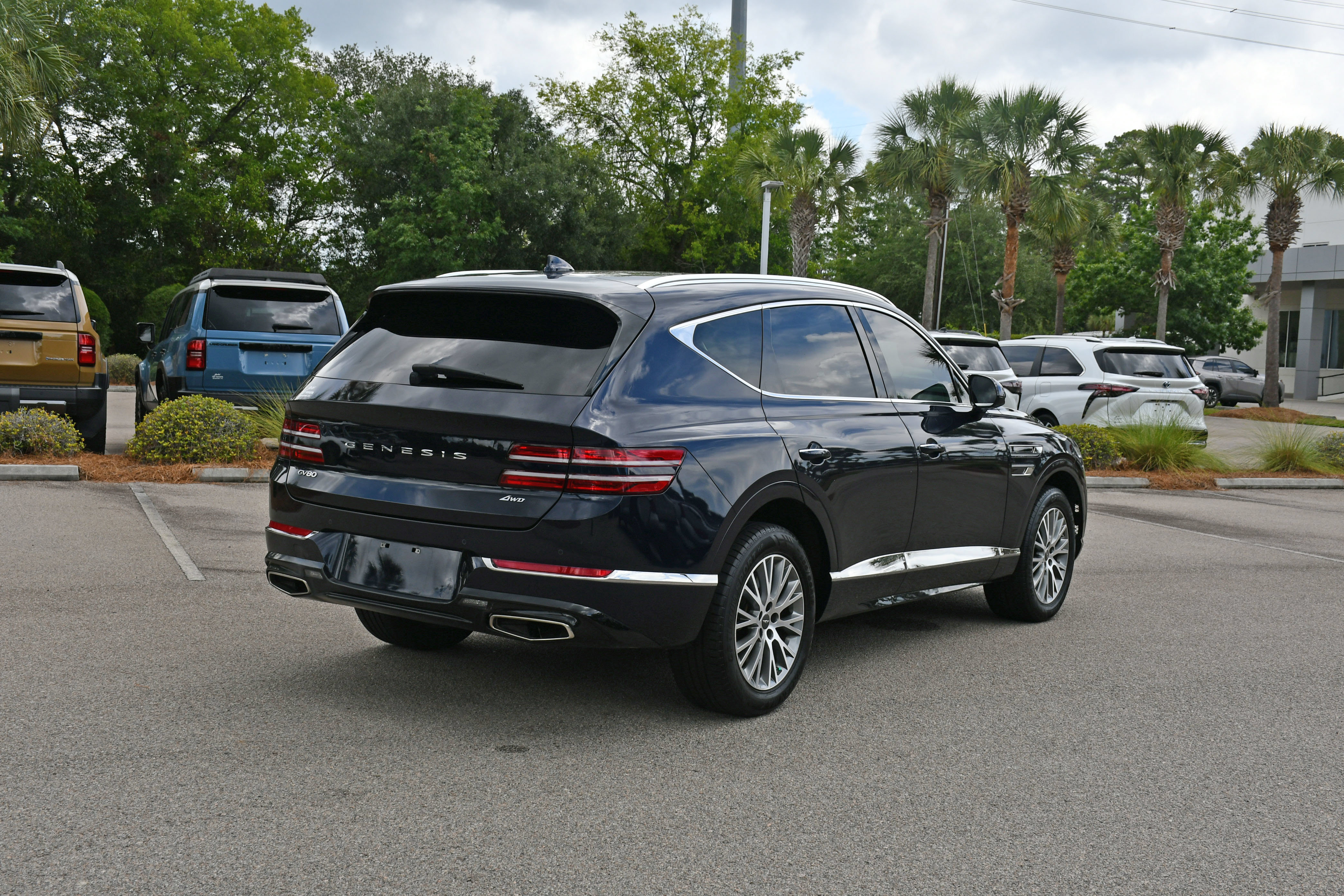 Used 2024 Genesis GV80 2.5T AWD/4WD image 3
