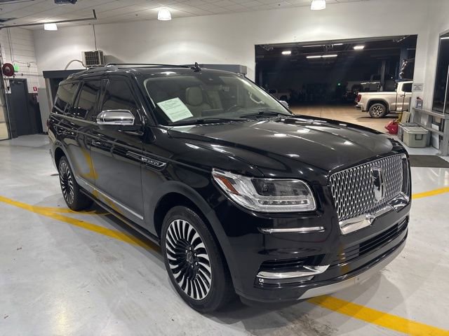 Used 2021 Lincoln Navigator Black Label AWD/4WD image 3