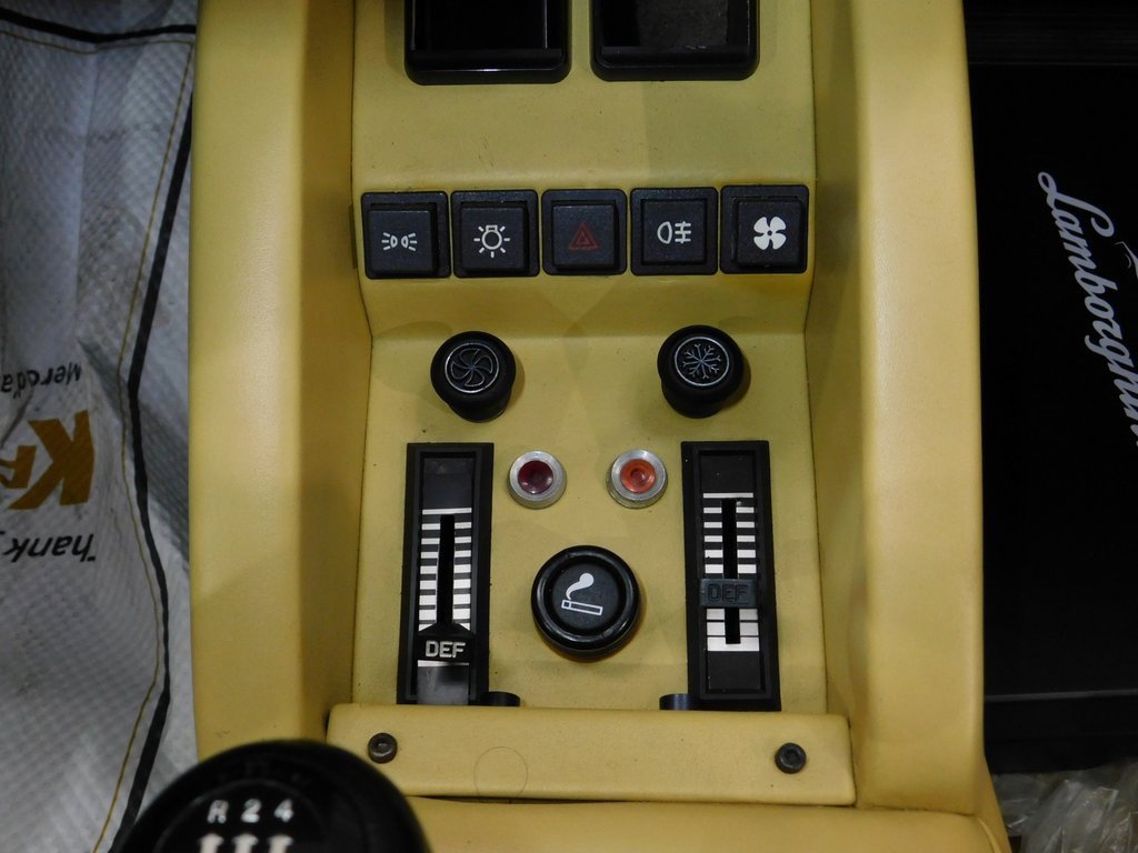 Used 1986 Lamborghini Countach Coupe image 59