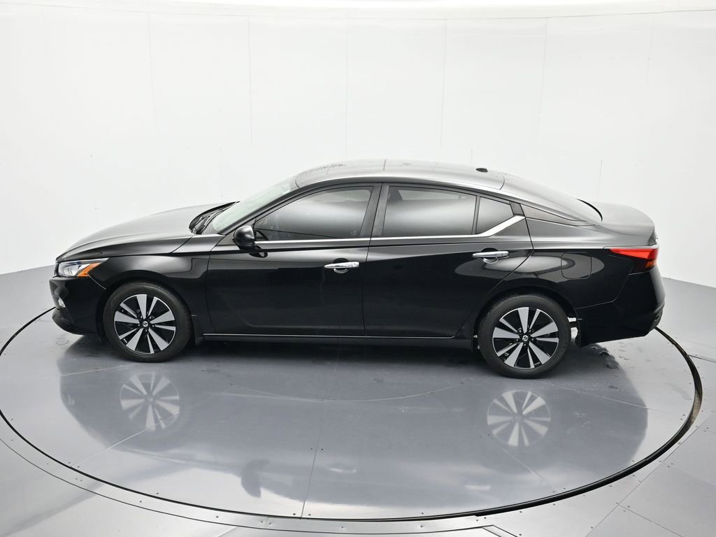 Certified 2022 Nissan Altima 2.5 SV w/ SV Premium Package FWD image 34