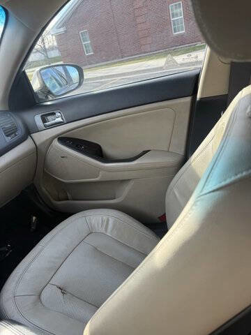 Used 2011 Kia Optima EX w/ Premium Pkg image 11