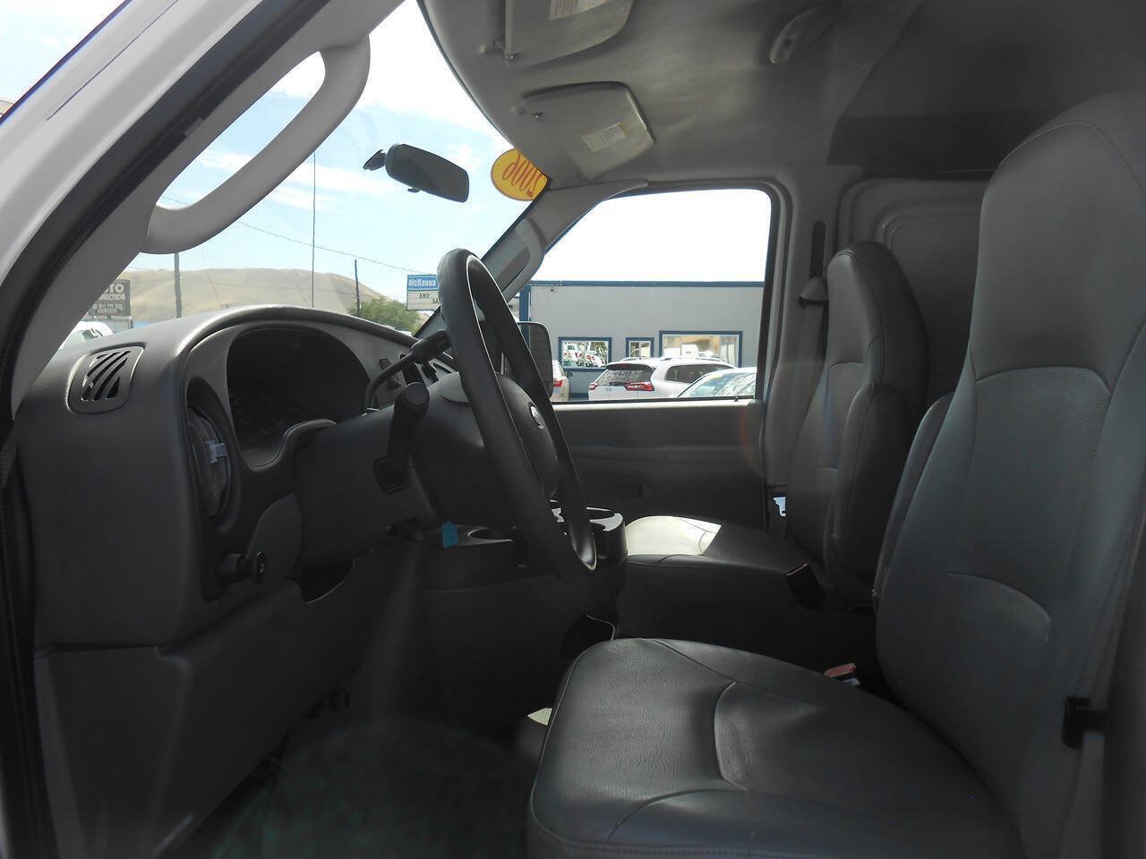 Used 2006 Ford E-250 and Econoline 250 Extended RWD image 10