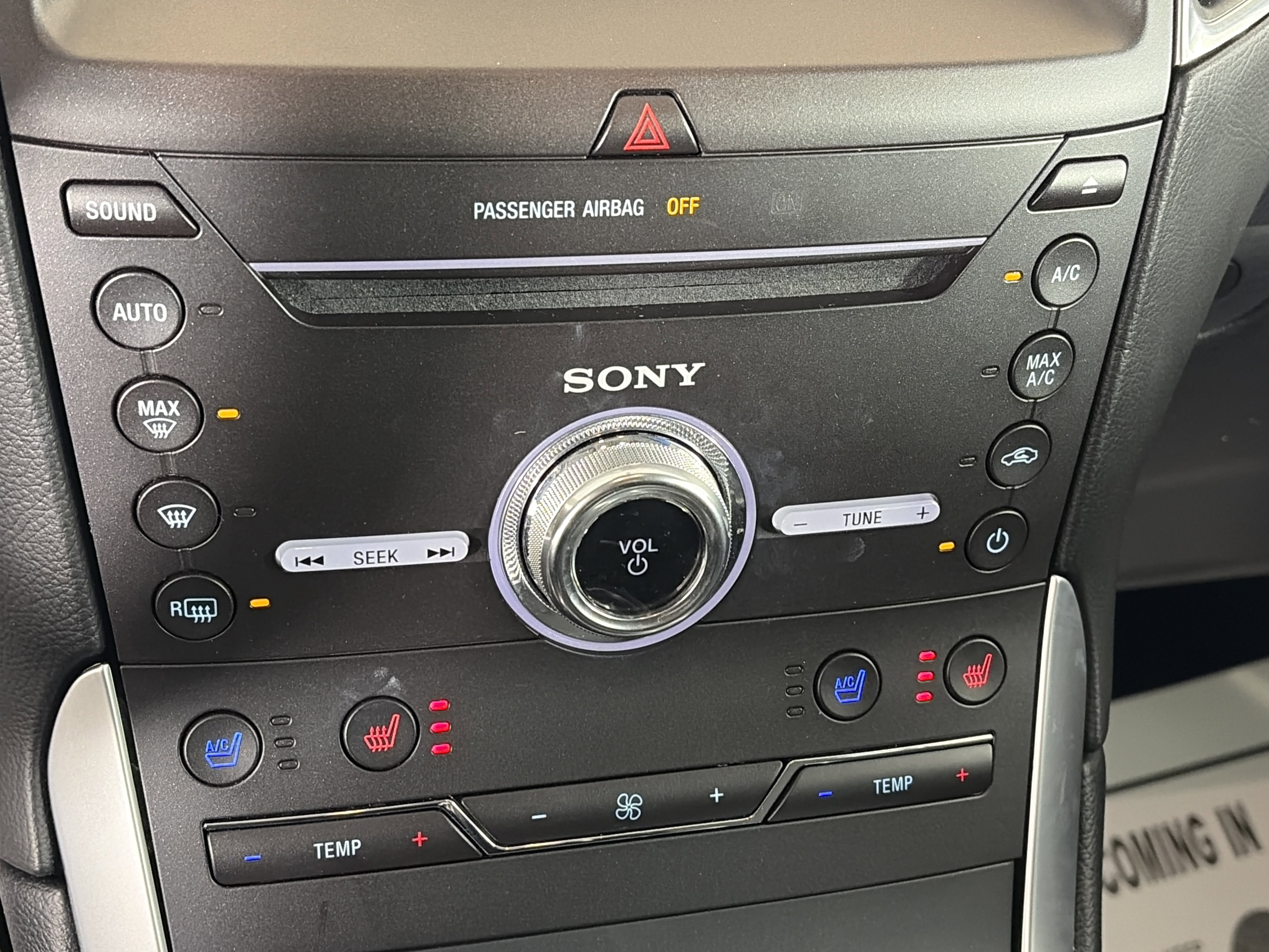 Used 2018 Ford Edge Titanium w/ Equipment Group 301A image 25