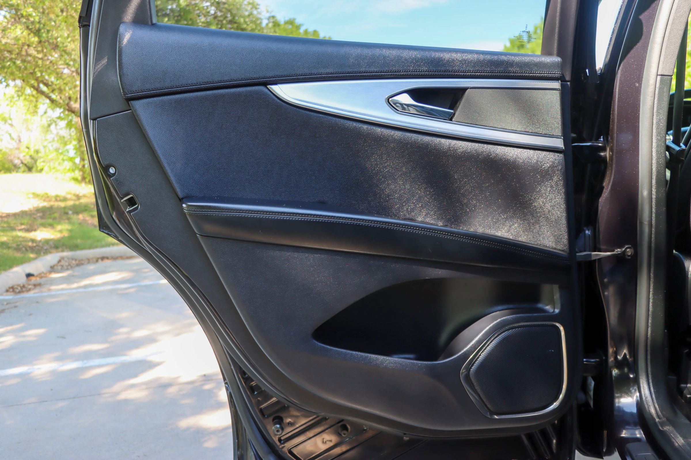 Used 2019 Lincoln Nautilus FWD image 11