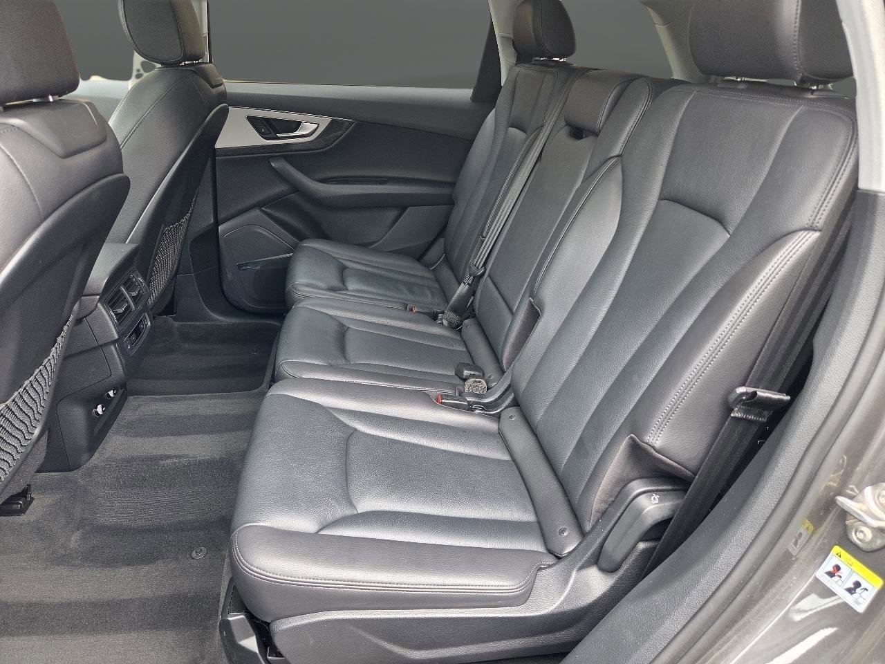 Used 2018 Audi Q7 2.0T Premium Plus w/ Premium Plus Package AWD/4WD image 12