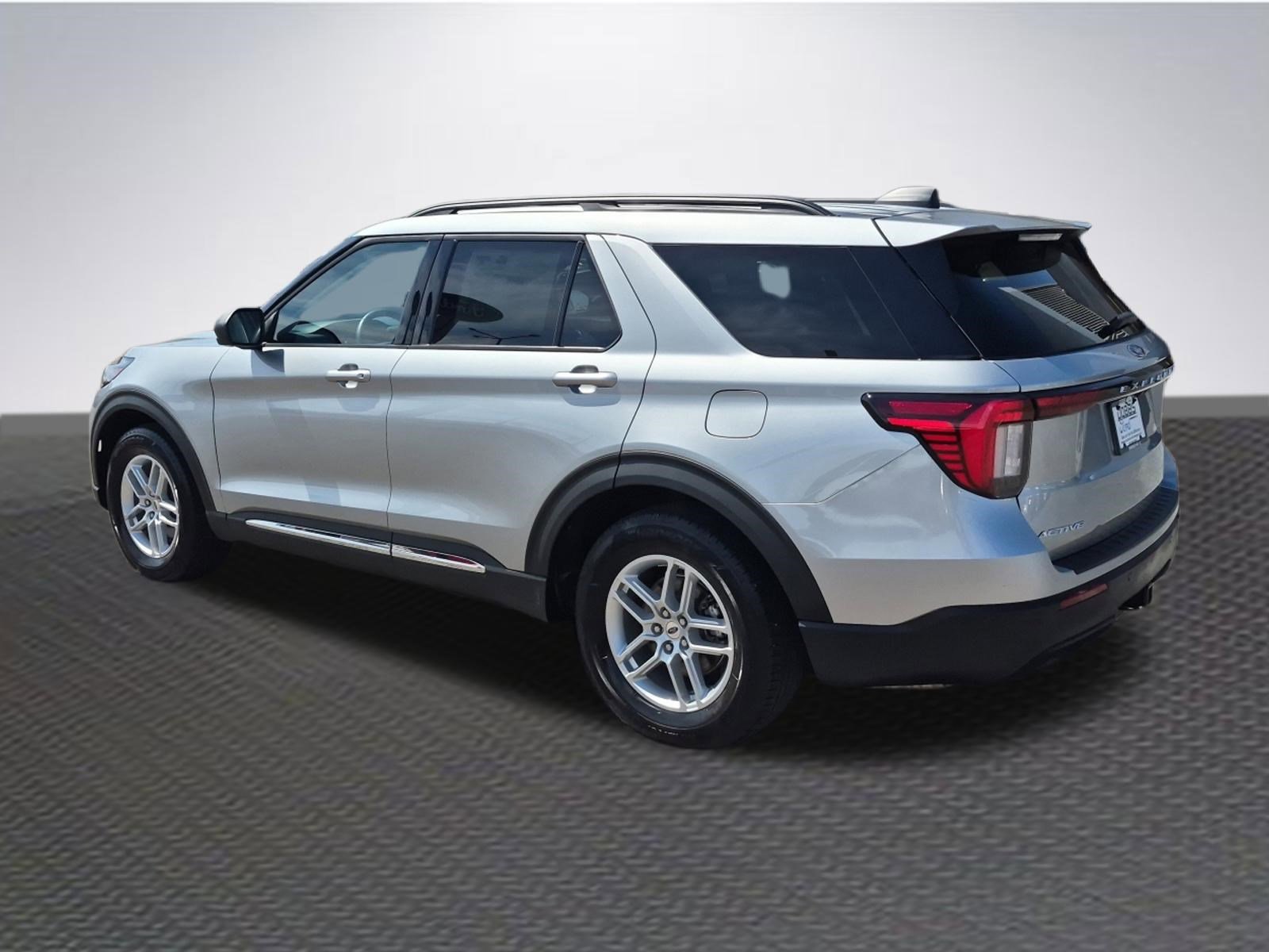Certified 2025 Ford Explorer Active image 6