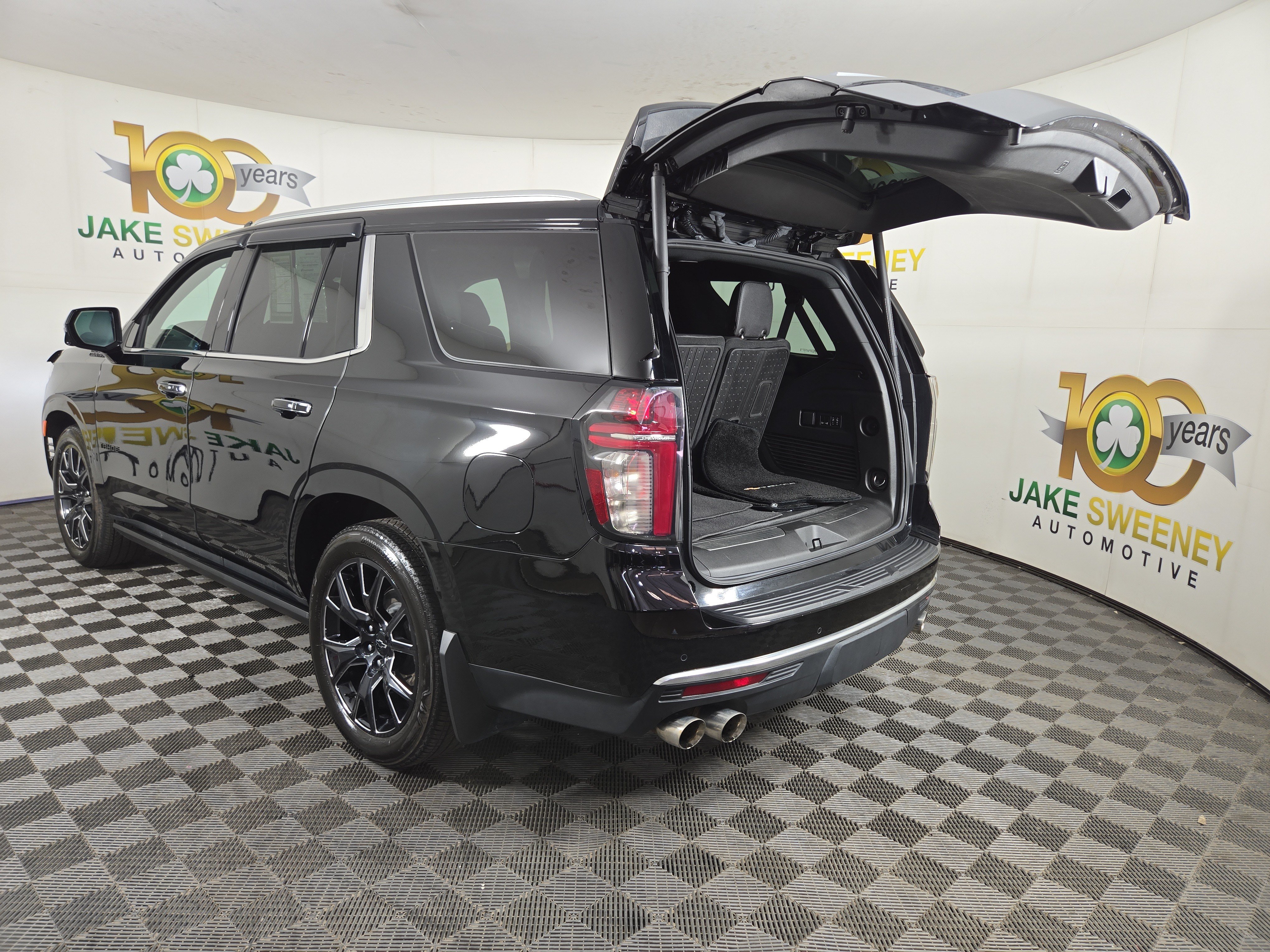 Certified 2023 Chevrolet Tahoe High Country AWD/4WD image 35