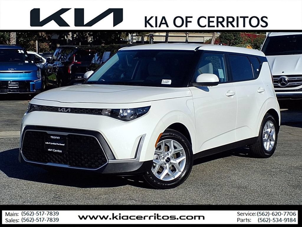 Certified 2025 Kia Soul LX w/ LX Technology Package
