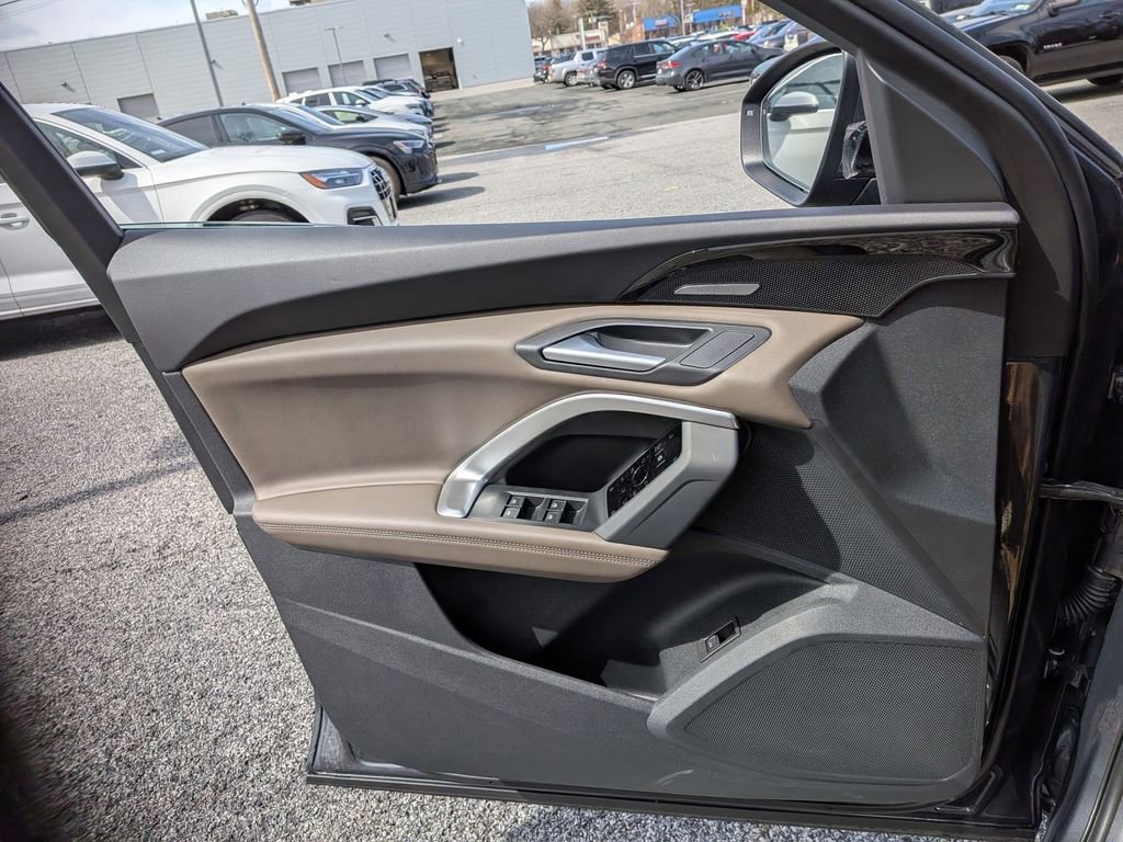 New 2025 Audi Q5 Premium Plus image 7