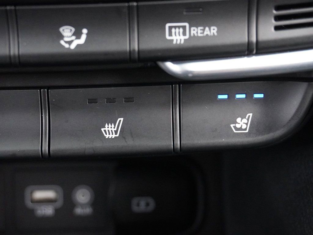 Used 2019 Hyundai Santa Fe Limited w/ Cargo Package image 65