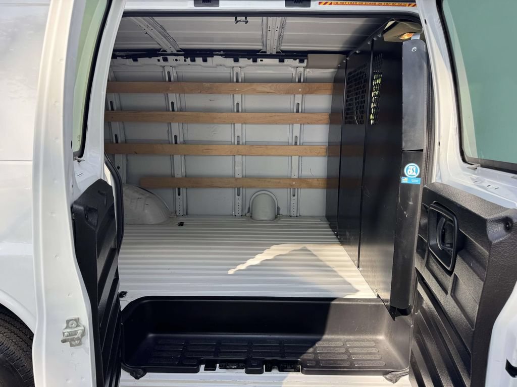 Used 2024 GMC Savana 2500 w/ Driver Convenience Package RWD image 10