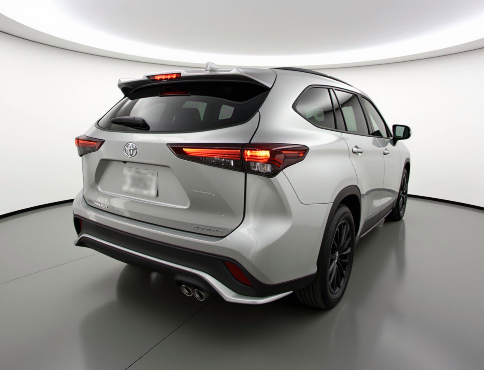 Used 2025 Toyota Highlander XSE image 9