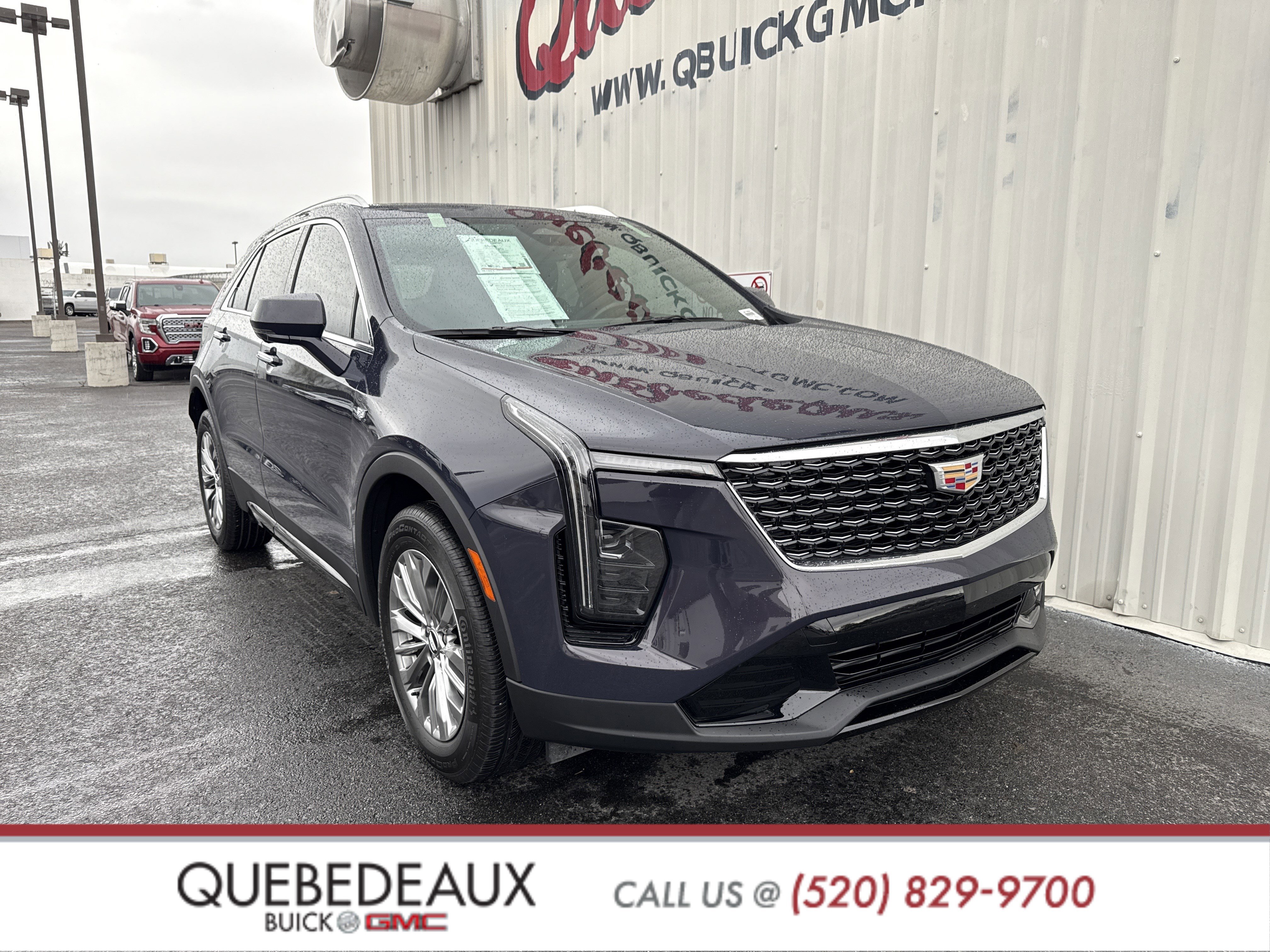 Used 2025 Cadillac XT4 Premium Luxury image 42
