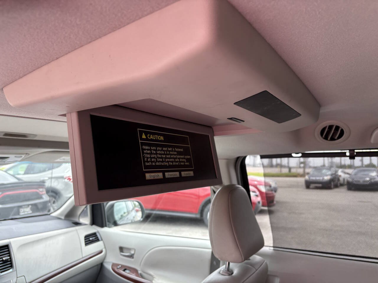 Used 2011 Toyota Sienna XLE w/ Entertainment Pkg FWD image 38