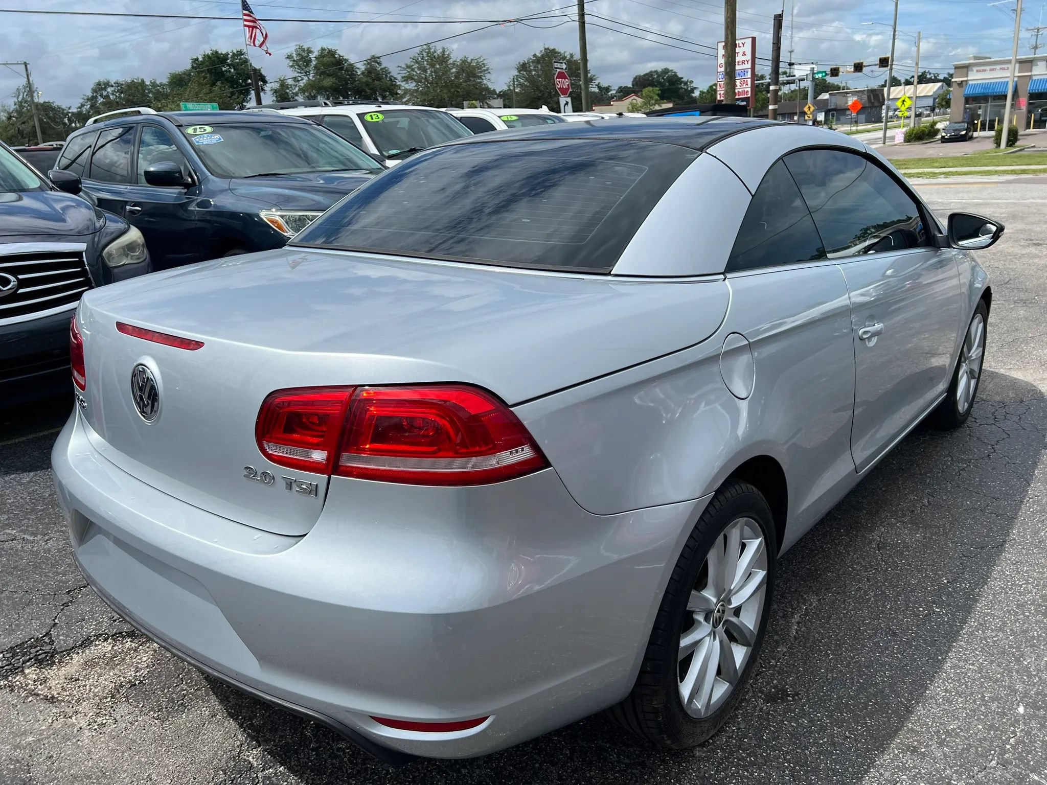 Used 2012 Volkswagen Eos Komfort FWD image 5