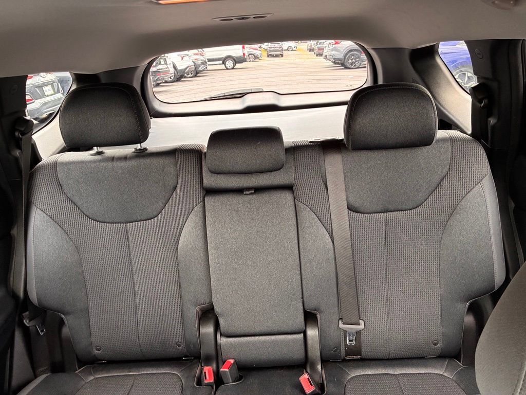 Used 2019 Hyundai Santa Fe SEL FWD image 15