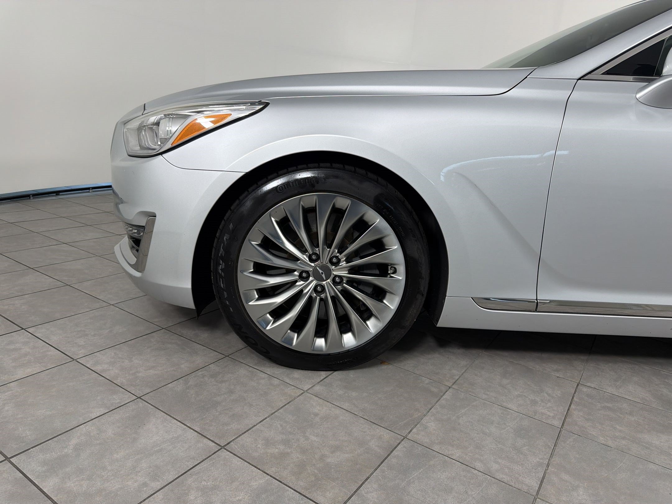 Used 2019 Genesis G90 3.3T Premium AWD/4WD image 12