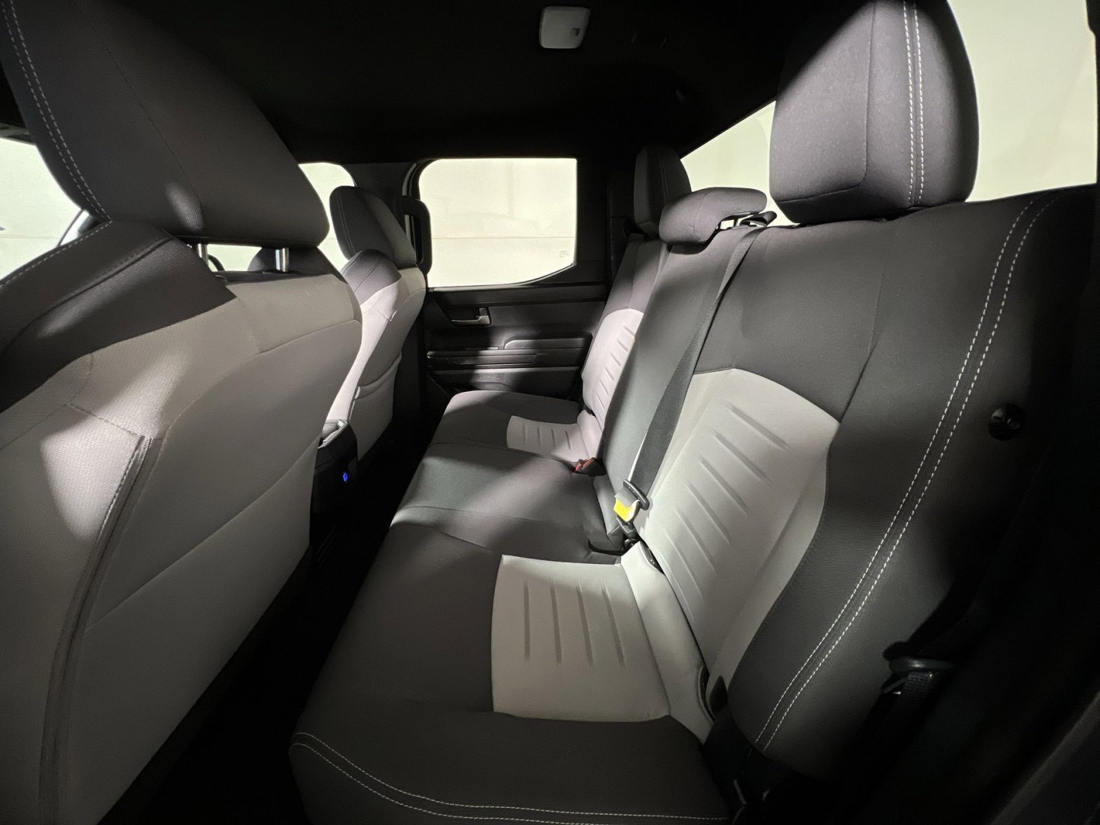 Used 2024 Toyota Tacoma TRD Off-Road image 23